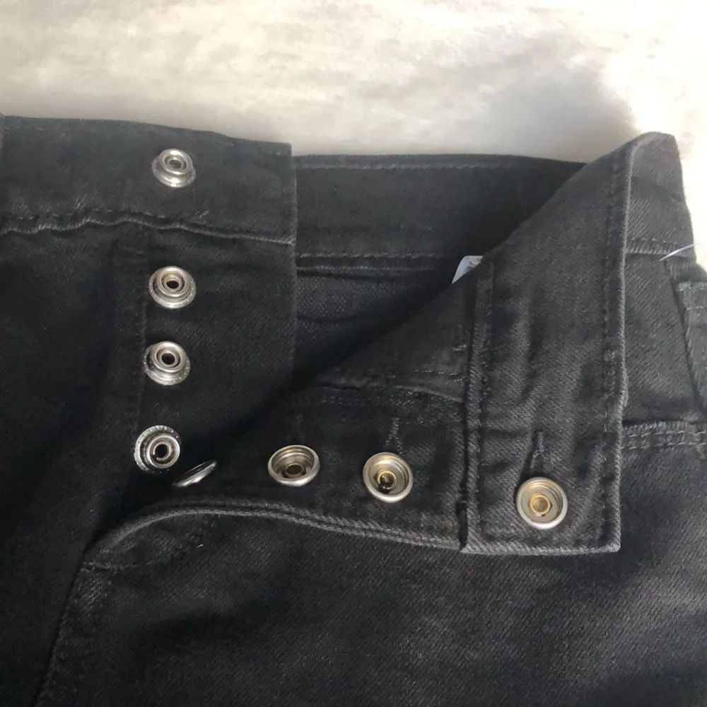New old navy girl denim distressed mini skirt, girl size medium(8)